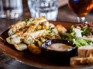 Simbolična fotografija: PAD THAI S PIŠČANCEM ALI KOZICAMI